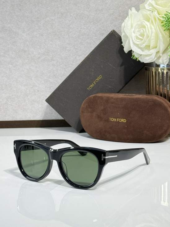 Picture of Tom Ford Sunglasses _SKUfw77816617fw